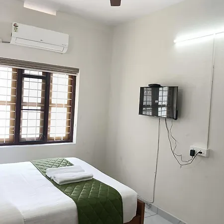 Greenview Royal Stay Near Amrita Hospital Edappally Kochi Exterior photo